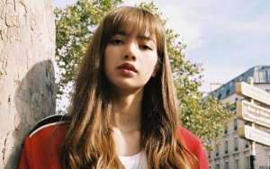 Lisa BLACKPINK Tutupi Bikini Pakai Dress Tembus Pandang Dipuji Seksi Banget