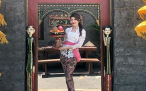 Tamara Bleszynski Cantik Bak Gadis Muda Mau Pre-Wedding, Aksi Joget Bahagia di Pantai Curi Perhatian
