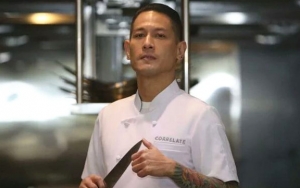 Chef Juna Pamer Foto Lawas Naik Gunung Bareng Teman SMA, Wajah 'Galak' Jadi Sorotan