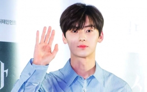 Hwang Minhyun NU'EST Ganteng Maksimal di Event Terbaru Tuai Pujian Selangit