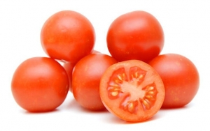 Selain Enak, Irisan Tomat Juga Bisa untuk Membantu Kalian Mengatasi Belang