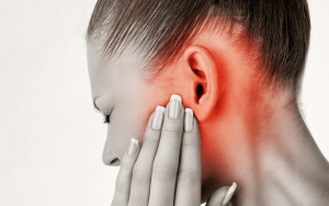 Mengalami Gangguan Pada Telinga? Obati Saja dengan Air Rebusan Daun Mangga
