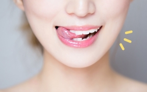 Hindari Menjilat Bibir Agar Bibir Tak Hitam