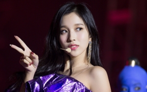 Jumpsuit Transparan Mina Twice Bikin Syok Ternyata Harganya Cuma Segini