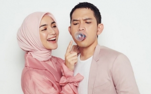 Rezky Aditya Nangis di Pengajian Jelang Nikah, Citra Kirana Disentil Perebut Pacar Orang