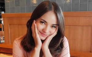 Enzy Storia Pamer Paha di Bali, Paras Super Cantik Tanpa Makeup Tuai Decak Kagum