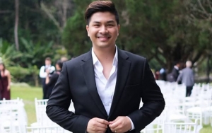  Glenn Alinskie Kunjungi Kantor KBS dan Ketemu Girl Group Korea Ini, Netter: Menang Banyak!