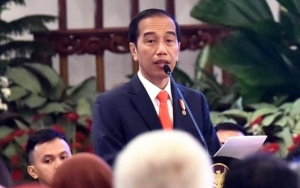 Dicurhati Ibu-Ibu Yang Ngaku Benci Prabowo, Jokowi Beri Respons Begini