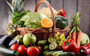 Jangan Terlalu Sering Konsumsi Sayuran Dan Buah-buahan Mentah
