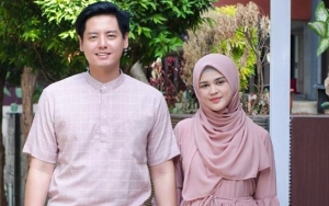 Roger Nemplok Mesra Ciumi Cut Meyriska, Sikap Sabar Istri Belum Hamil Bikin Baper