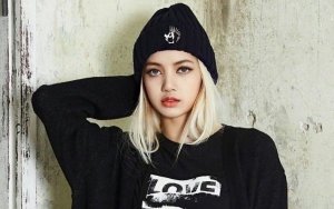 Lisa BLACKPINK Tunjukkan Kedekatan dengan Ayah Saat Father's Day