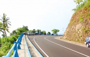 Senggigi Salah Satu Jalur Menakutkan Yang Ada Di Nusa Tenggara Barat