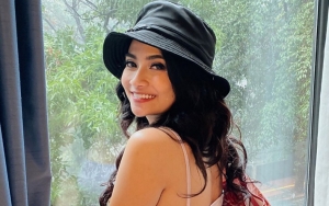  Vaneesa Angel Santai Pakai Bikini Semangati Si Mas Cari Duit, Netter: Suaminya Hoki
