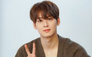 Wajah Ganteng dan Mulus Cha Eunwoo Meski Tak Pakai Makeup Kembali Jadi Bahan Gosip