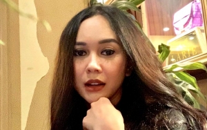 Unfollow dan Hapus Foto Suami, Manajer Beberkan Kondisi Rumah Tangga Aura Kasih
