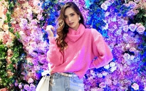 Nia Ramadhani Tak Bisa Kupas Buah Salak