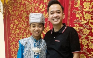 Ciuman Sayang Betrand Peto Pada Ruben Onsu Sukses Bikin Adem