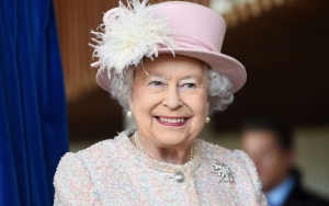 Ratu Elizabeth Perdana Bahas Archie Putra Meghan Markle Saat Siaran Natal