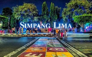 Simpang Lima, Pusat Kota Semarang Yang Jadi Titik Kumpul Warga Saat Tahun Baru