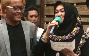  Video Pemulangan Jenazah Lina Ke Rumah Duka, Sule Tegar Dampingi Mendiang