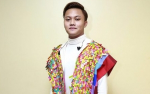 Ekspresi Rizky Febian Berusaha Tegar Usai Sang Bunda Wafat Bikin Menyayat Hati