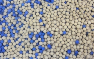 Gunakan Molecular Sieve Desiccant untuk Mengeringkan Ponsel yang Kehujanan