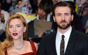 Sikap Manis Chris Evans pada Scarlett Johansson di Golden Globes 2020 Ini Bikin Gemas