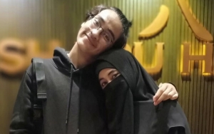 Ummi Pipik Sebut Sang Putra Mirip Anak Shahrukh Khan, Setuju?