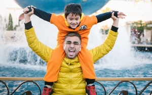 Lagi Asyik Liburan, Raffi Ahmad Mendadak Posting Unggahan Mellow Rafathar dan Mendiang Papa