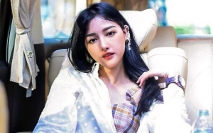 Banggakan Hasil Make Up, Posisi Alis Siwi Widi Menembus Rambut Perkuat Bukti Doyan Edit Foto