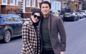  Syahrini-Reino Barack Mesra Di Jalanan, Haters Curiga Kurang Kasih Sayang