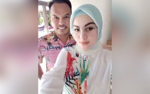 Jennifer Dunn Pamer Kemesraan Dengan Suami, Bagian Gigi Jadi Sorotan