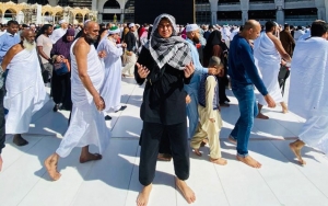 Billy Syahputra Ngaku Jadi Lebih Rajin Ibadah Sepulang Dari Umrah