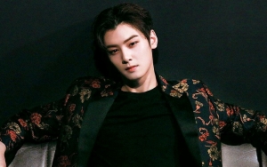 Pose Manja Cha Eunwoo di Postingan Baru Bikin Netizen Auto Halu