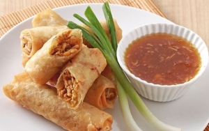 Lumpia, Makanan Khas Imlek yang Melambangkan Kekayaan dan Emas Melimpah