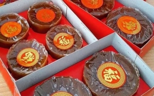 Memakan Kue Keranjang Saat Imlek Dipercaya Bisa Meningkatkan Keberuntungan