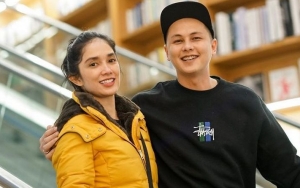 'Cueki' Nikita Mirzani, Andhika Pratama Gendong Ussy Sulistiawaty di Ultah Pernikahan