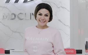 Diblacklist TV, Nikita Mirzani 'Nangis-Nangis' di IGD Buktikan Ramalan Apes Mbah Mijan?