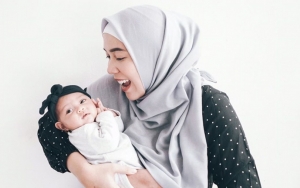 Fitri Tropica Sukses Bikin Takjub Rogoh Kocek Rp 35 Juta Demi ASI Sang Bayi