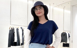 Dewi Persik-Vicky Burky Super Hot Saat Pole Dance, Ustazah Online Auto Sambat