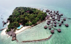Sedang Berlibur Di Kepulauan Seribu? Nginap Saja Di Pulau Ayer Resort Yang Super Indah