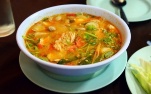 Nikmati Sup Seafood Asam Yang Menyegarkan Asal Thailand Bernama Tom Yum