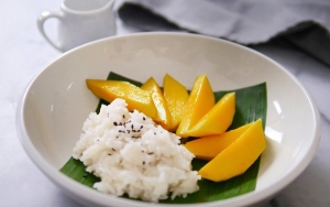 Sekali Coba Kalian Dijamin Bakal Langsung Ketagihan Sama Legitnya Mango Sticky Rice 