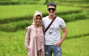 Kiki Farrel Sebut Kondisi Ibunya Sempat Drop Saat Ditinggal Umrah