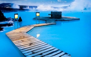 Blue Lagoon, Kolam Renang Antimainstream di Islandia yang Airnya Baik Untuk Kulit