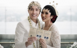 Resmi Menikah, Suami Bocorkan Momen Lamar Isyana Sarasvati Di Singapura