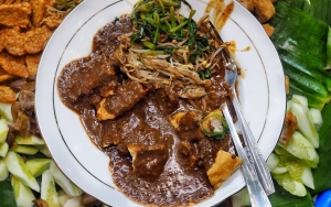 Nimatnya Menikmati Moncong Sapi Dalam Rujak Cingur Khas Jawa Timur