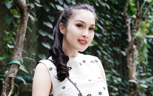 Batasi Tawaran Syuting, Sandra Dewi Pasang Tarif Mahal Untuk Sang Anak