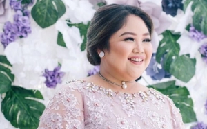 Wanita Bertubuh Gemuk Sebaiknya Memilih Kebaya dengan Motif Kecil