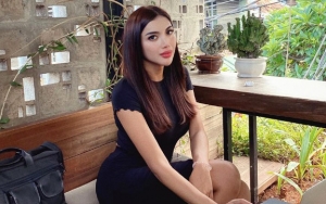  Foto Cantik Millendaru Bareng Driver Ojol Jadi Bahan Candaan Karena Hal Ini